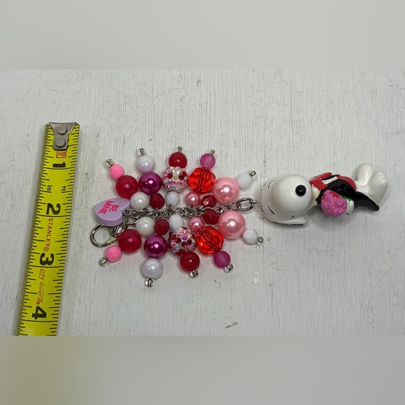 Valentine’s Day Snoopy Peanuts Beaded Keychain/Bag Charm - Picture 4 of 9